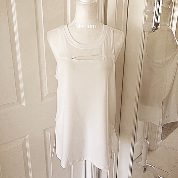 Tank never worn washed once - Picture 1 of 2